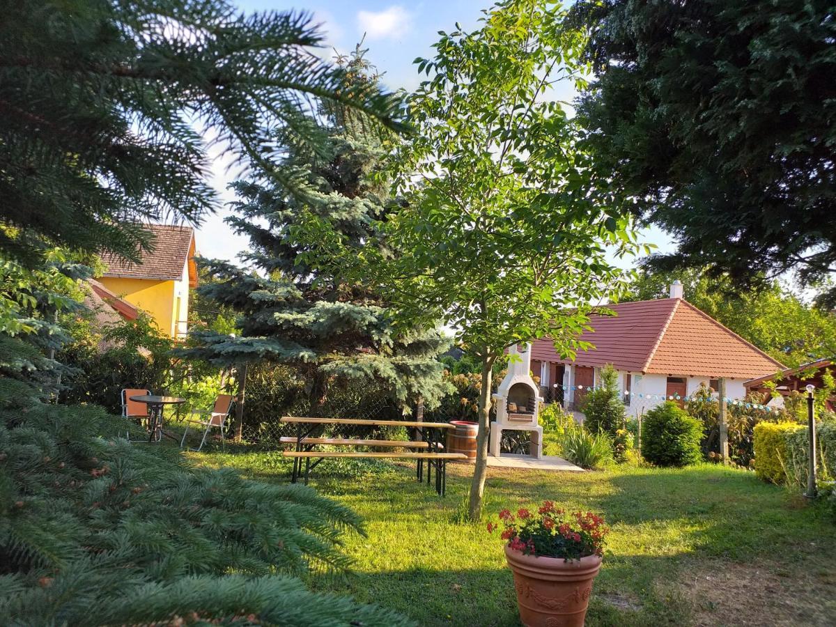 Art Inn Apartmanhaz Balaton-Gyenesdiás Eksteriør billede