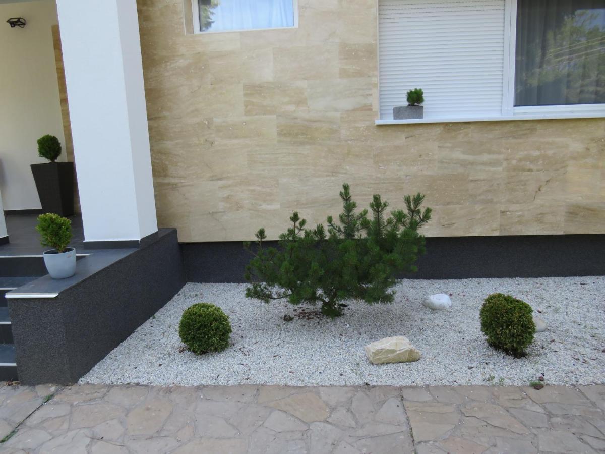 Art Inn Apartmanhaz Balaton-Gyenesdiás Eksteriør billede