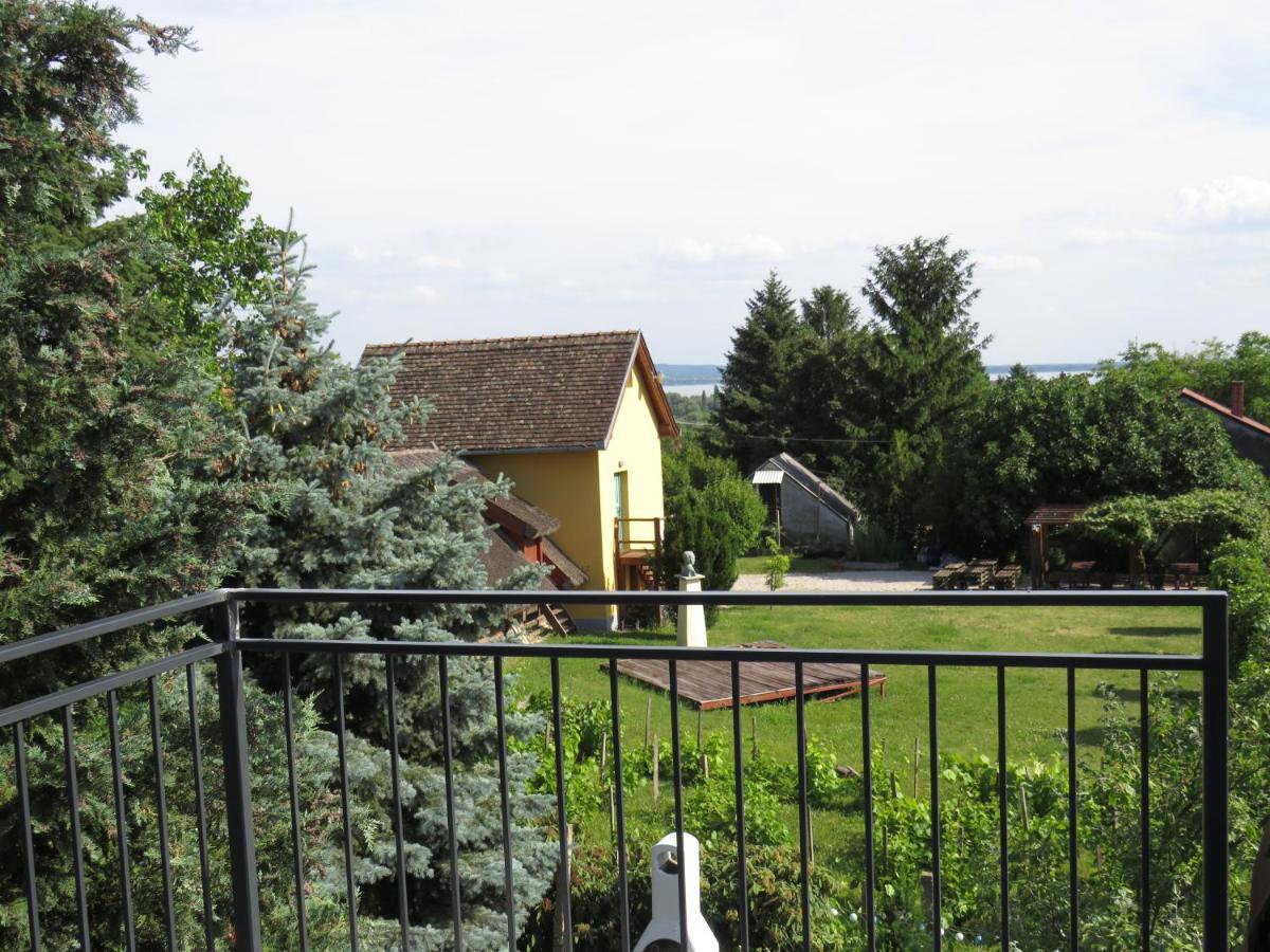 Art Inn Apartmanhaz Balaton-Gyenesdiás Eksteriør billede